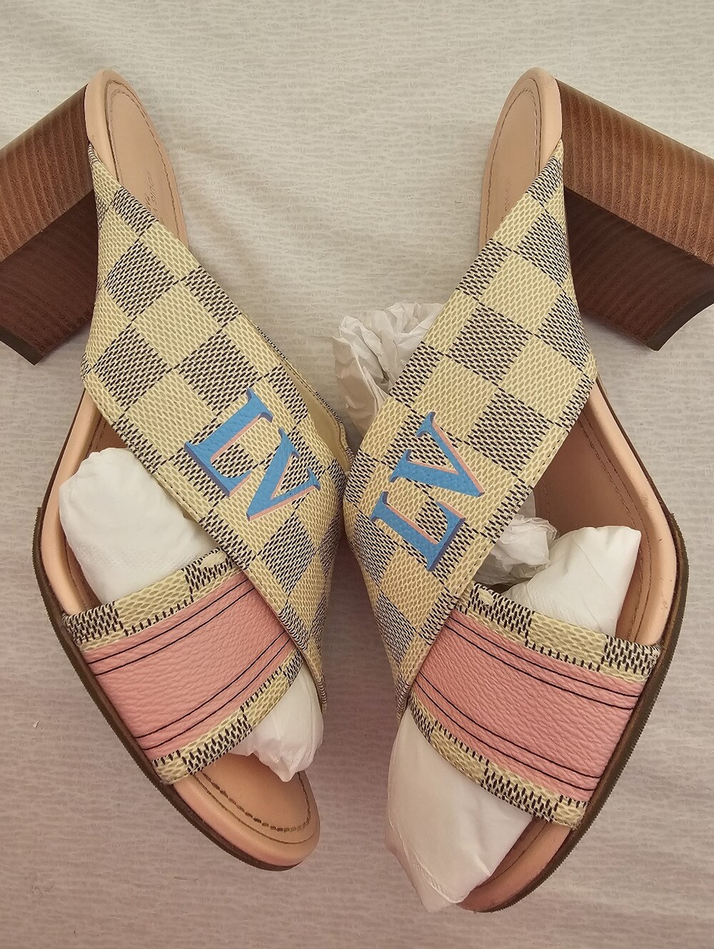 Louis VUITTON Pink & Beige Women's Block 3.5 In Heel Sandals SIZE 40 OR 10usa